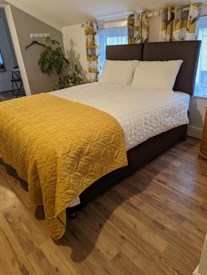 Gull Wing Guesthouse Лоустофт Екстер'єр фото